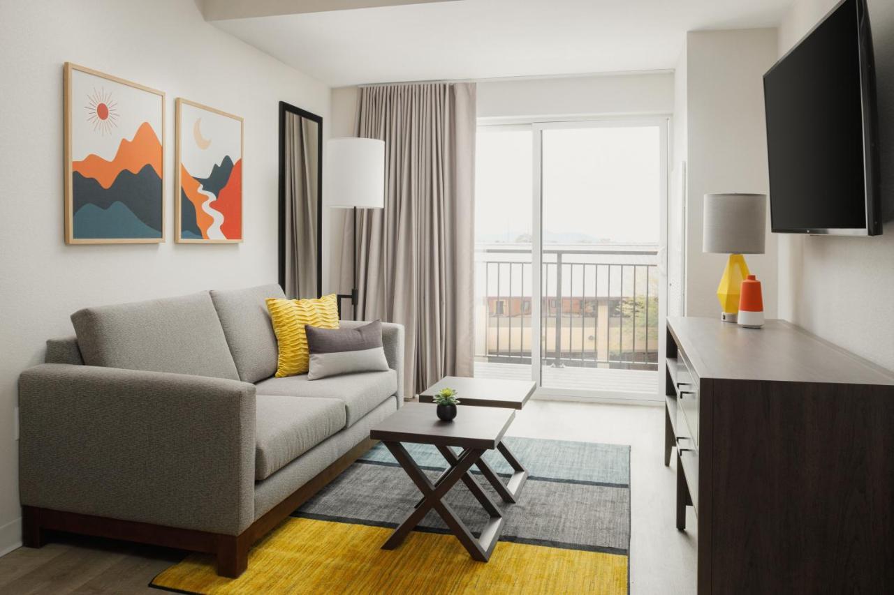 Waterwalk Extended By Wyndham Deerwood Pk Hotel 3*