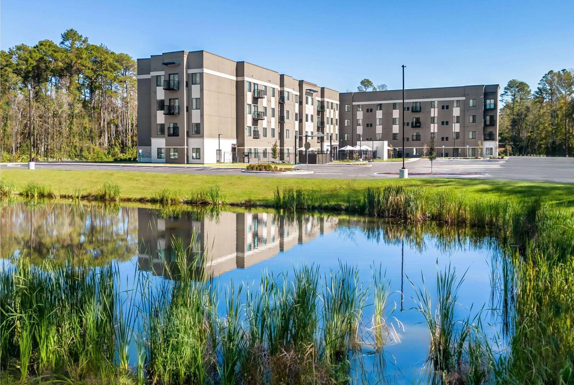 Waterwalk Extended By Wyndham Deerwood Pk Hotel 3*
